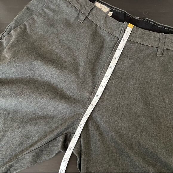 Volcom Pants Mens Size 36 Dark Gray Chino Straight Leg Flat Front Casual - Picture 14 of 16